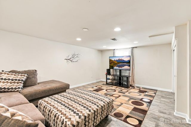 74 Elmwood Avenue, Edison, NJ 08837