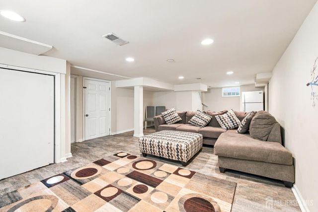 74 Elmwood Avenue, Edison, NJ 08837