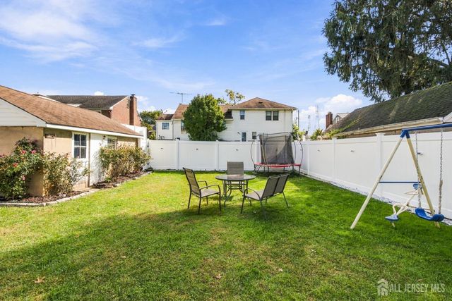 74 Elmwood Avenue, Edison, NJ 08837