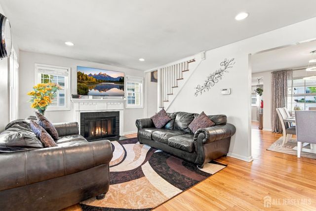 74 Elmwood Avenue, Edison, NJ 08837