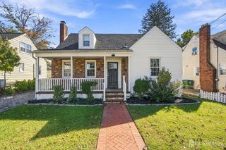 74 Elmwood Avenue, Edison, NJ 08837
