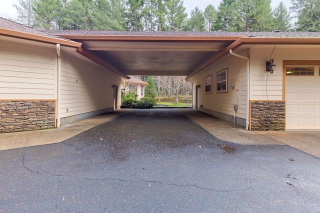 337 Daleo Drive, Grants Pass, OR 97527