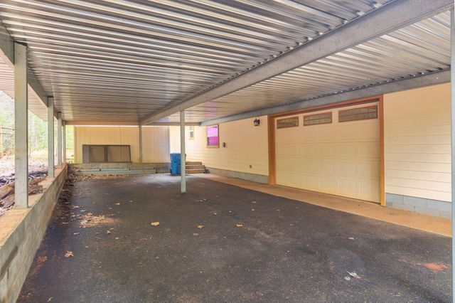 337 Daleo Drive, Grants Pass, OR 97527