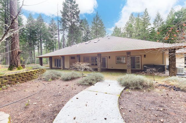 337 Daleo Drive, Grants Pass, OR 97527