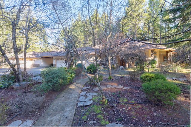 337 Daleo Drive, Grants Pass, OR 97527