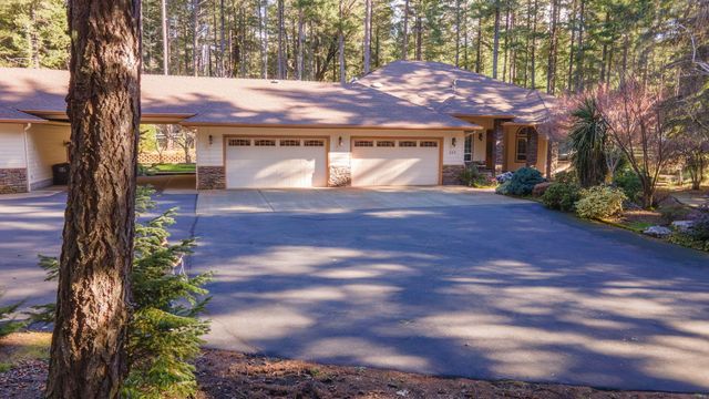 337 Daleo Drive, Grants Pass, OR 97527