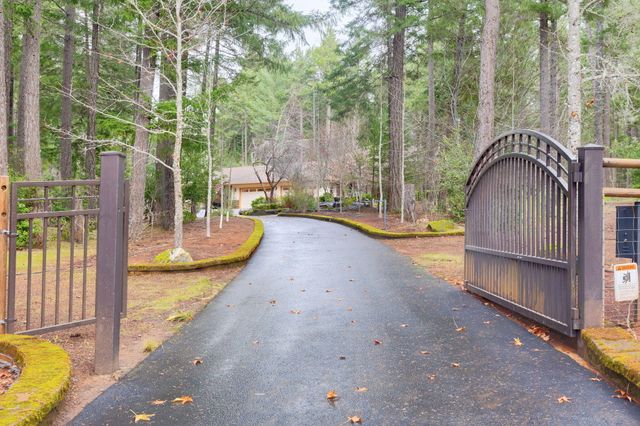 337 Daleo Drive, Grants Pass, OR 97527