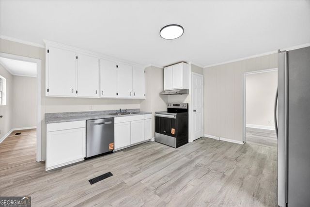 1049 Boulevard, Macon, GA 31211