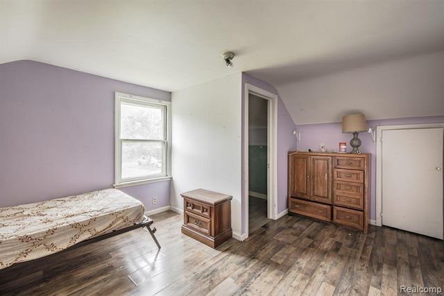 614 E Tennyson Avenue, Pontiac, MI 48340