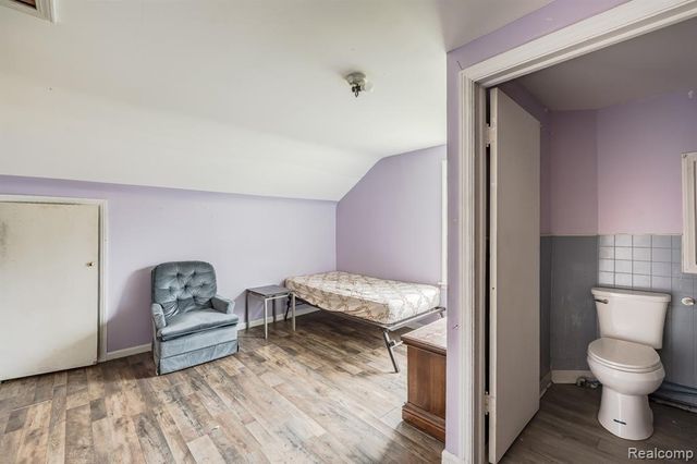 614 E Tennyson Avenue, Pontiac, MI 48340