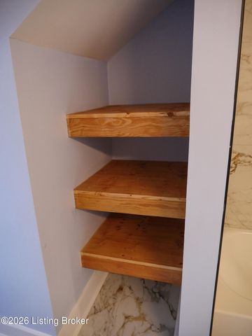 4518 Grand Ave, Louisville, KY 40211