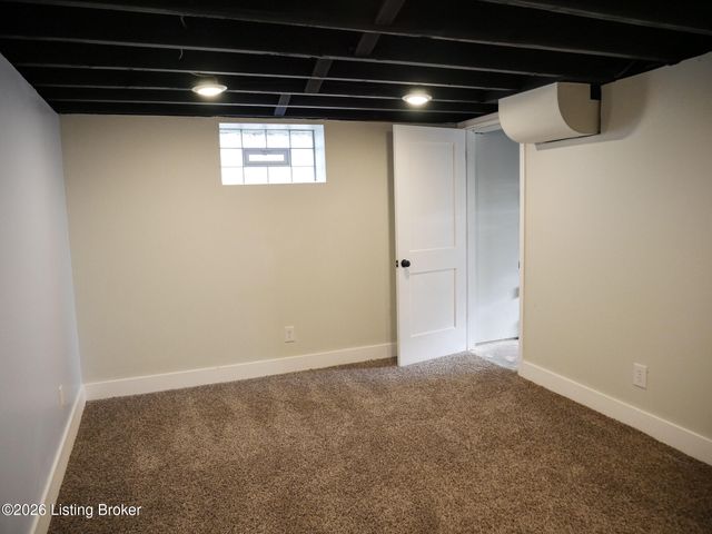 4518 Grand Ave, Louisville, KY 40211