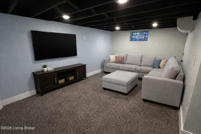 4518 Grand Ave, Louisville, KY 40211