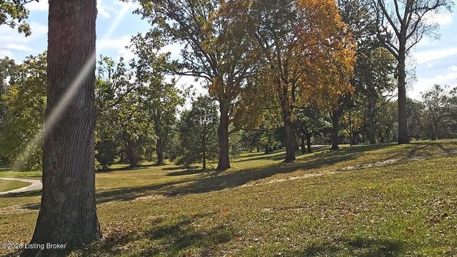 4518 Grand Ave, Louisville, KY 40211