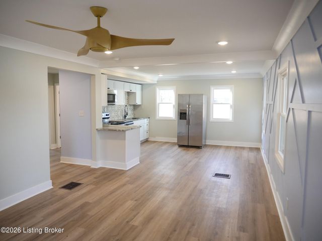 4518 Grand Ave, Louisville, KY 40211