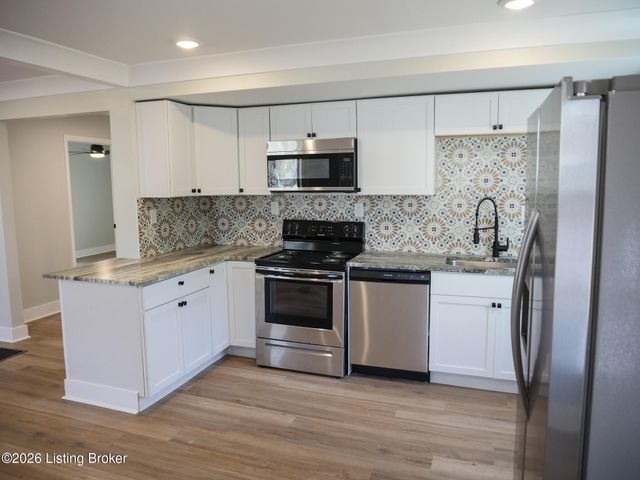 4518 Grand Ave, Louisville, KY 40211