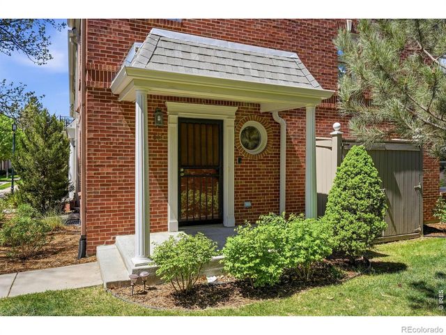 944 Ivanhoe Street, Denver, CO 80220