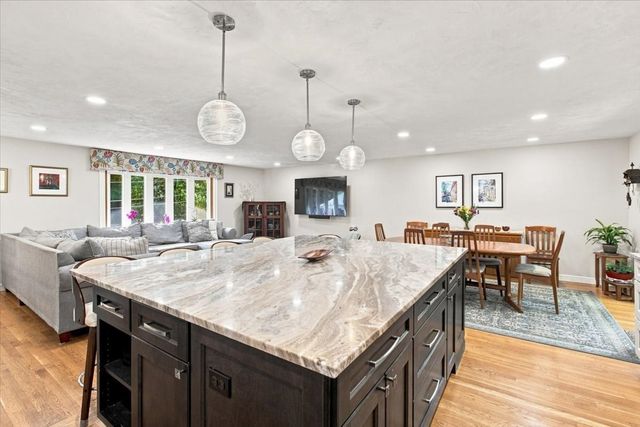 76 Westover Pkwy, Norwood, MA 02062