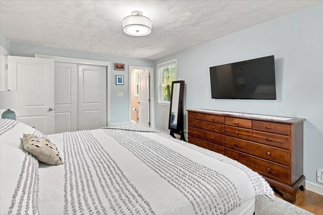 76 Westover Pkwy, Norwood, MA 02062