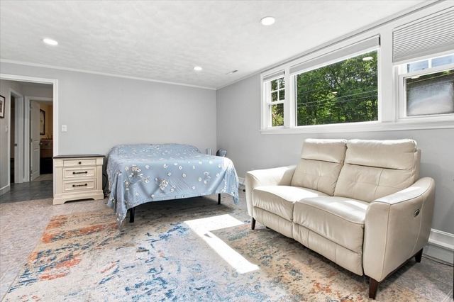 76 Westover Pkwy, Norwood, MA 02062