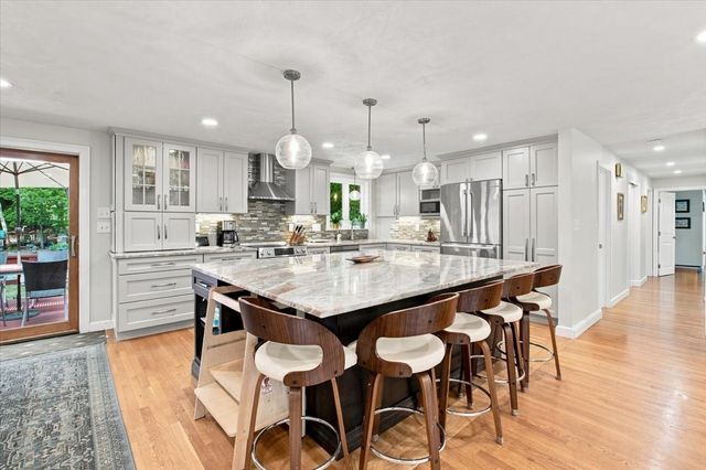 76 Westover Pkwy, Norwood, MA 02062