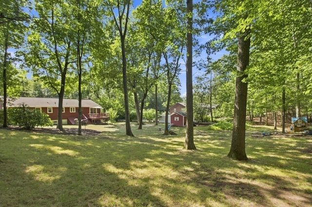 76 Westover Pkwy, Norwood, MA 02062
