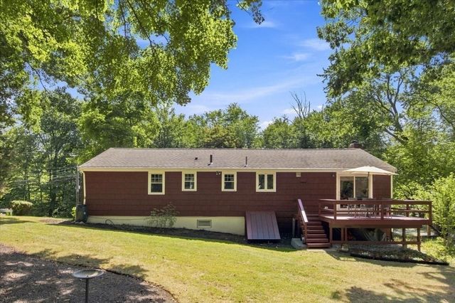 76 Westover Pkwy, Norwood, MA 02062