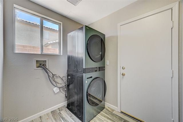 2000 Fallsburg Way, Henderson, NV 89002
