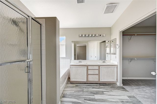 2000 Fallsburg Way, Henderson, NV 89002