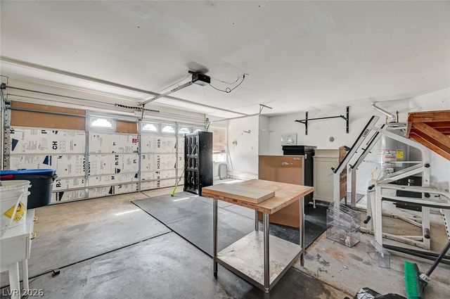 2000 Fallsburg Way, Henderson, NV 89002