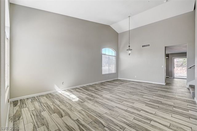 2000 Fallsburg Way, Henderson, NV 89002