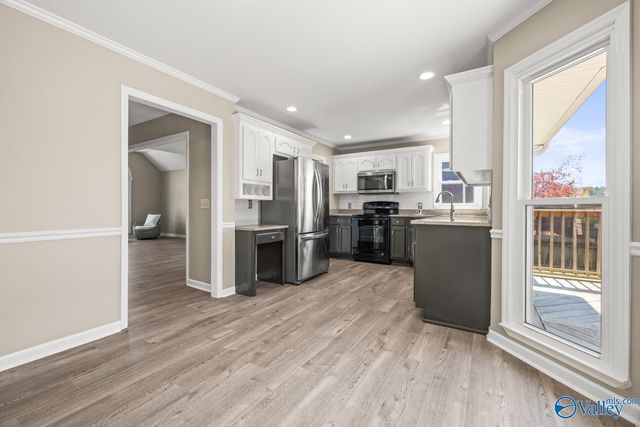 102 Claytor Lane, Madison, AL 35758