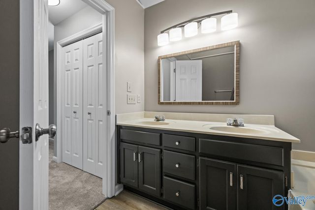 102 Claytor Lane, Madison, AL 35758