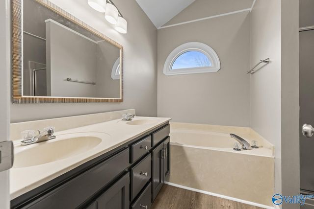 102 Claytor Lane, Madison, AL 35758