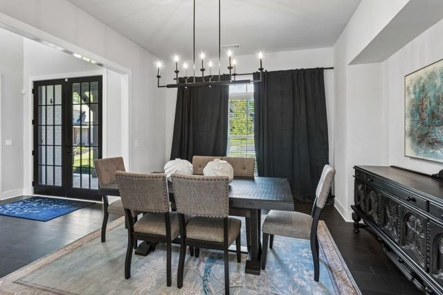 423 Oakleigh Avenue, Woodstock, GA 30188