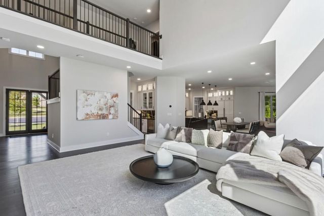 423 Oakleigh Avenue, Woodstock, GA 30188