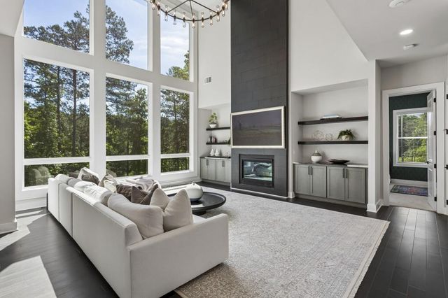 423 Oakleigh Avenue, Woodstock, GA 30188
