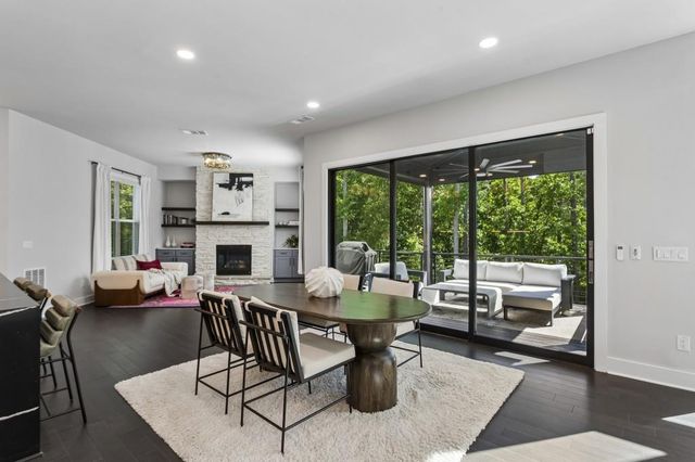 423 Oakleigh Avenue, Woodstock, GA 30188