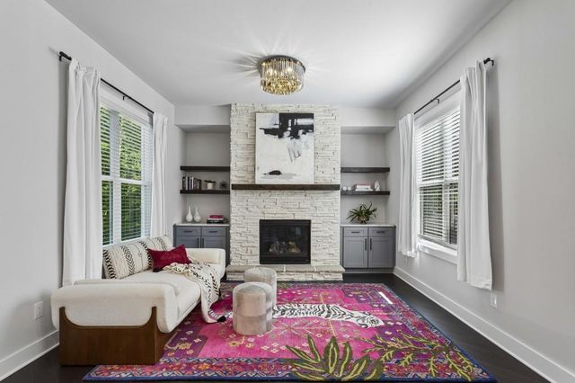 423 Oakleigh Avenue, Woodstock, GA 30188