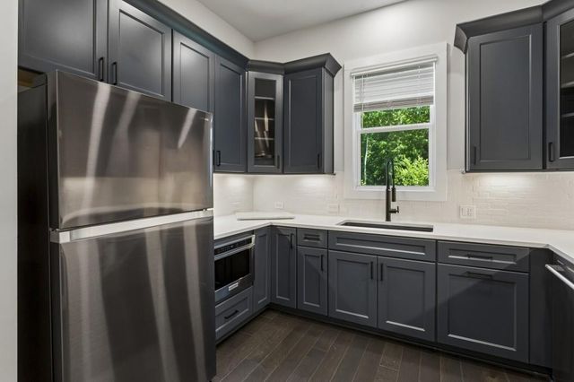 423 Oakleigh Avenue, Woodstock, GA 30188