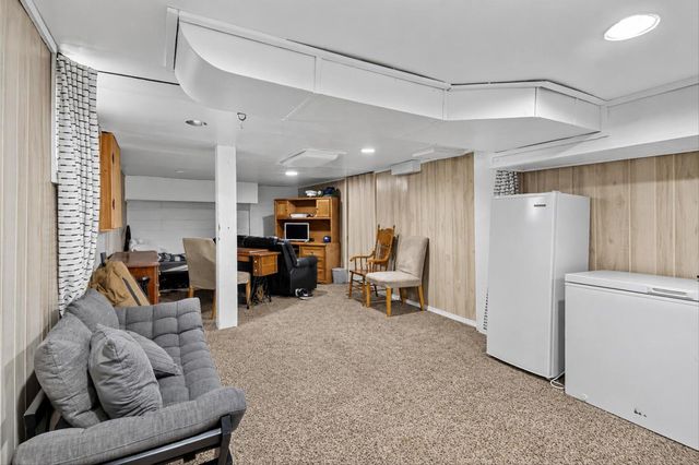 628 Ellery Avenue, Jackson City, MI 49202
