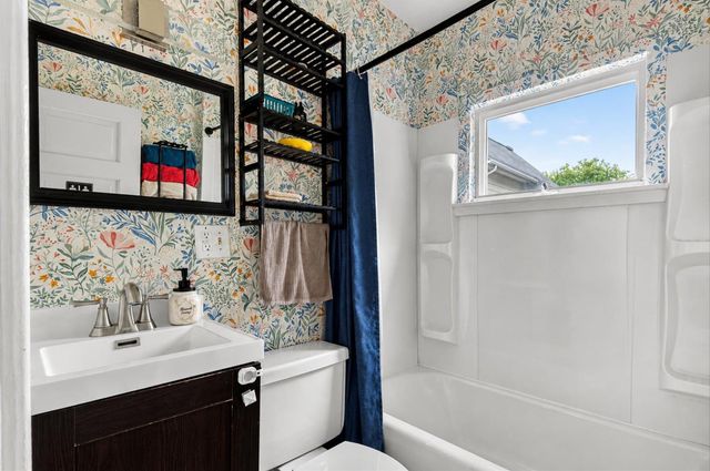 628 Ellery Avenue, Jackson City, MI 49202