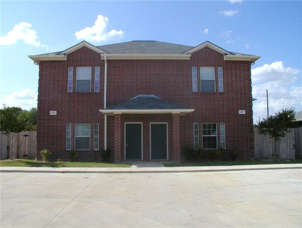 2425 Berger Drive, Bryan, TX 77802