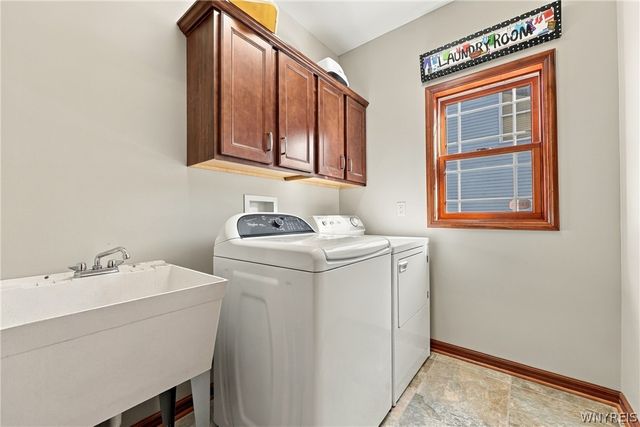9410 Kristina Circle, Clarence, NY 14032