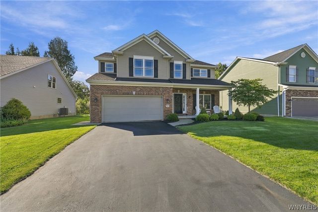 9410 Kristina Circle, Clarence, NY 14032