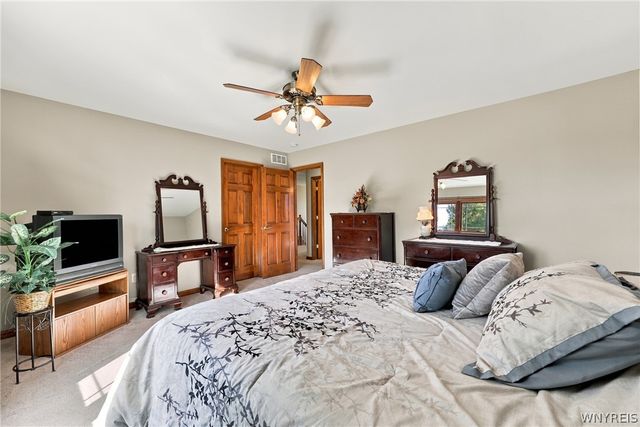 9410 Kristina Circle, Clarence, NY 14032