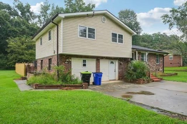 140 Creek Circle, Stockbridge, GA 30281