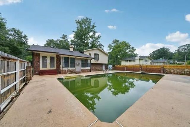 140 Creek Circle, Stockbridge, GA 30281
