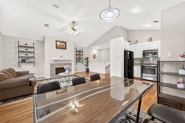 3635 Main Plaza Drive, Houston, TX 77025