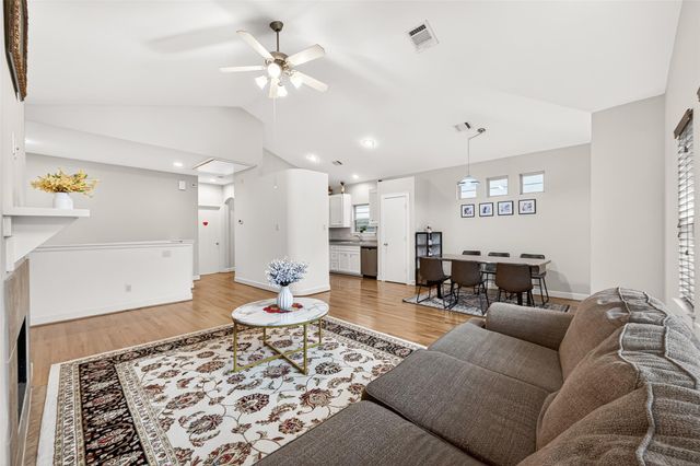 3635 Main Plaza Drive, Houston, TX 77025